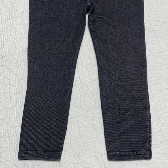 2T (6/$20) Denim-Look Black Leggings by H&M - Picture 7 of 8